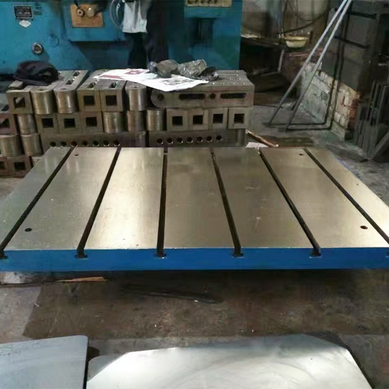 Més informació sobre la taula de fabricació d’acer