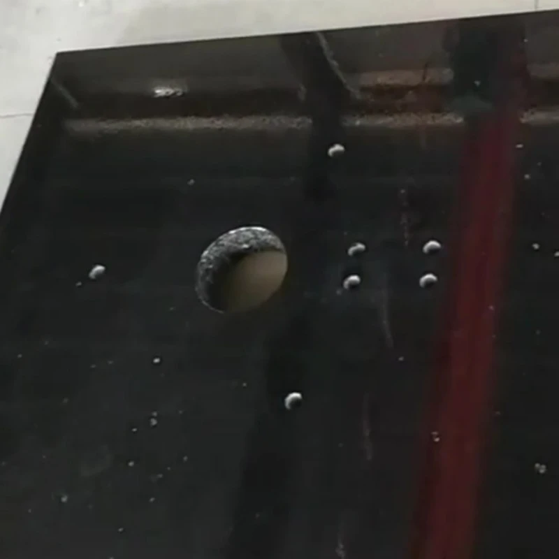 Els components de granit estan envasats i enviats